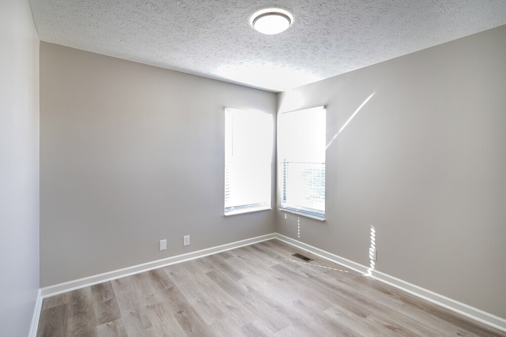 Building Photo - 3106 Creekview Ln