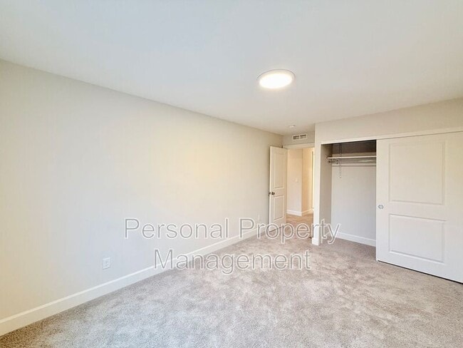 Building Photo - 8105 NE 167th Ave