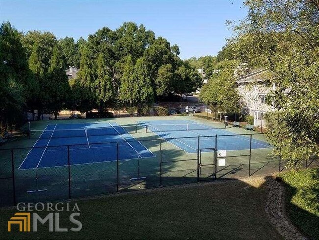 Building Photo - 306 Wynnes Ridge Cir SE