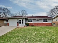 Building Photo - 544 Germaine Ln