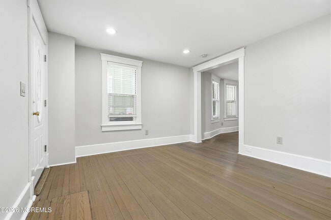 Building Photo - 1114 Summerfield Ave