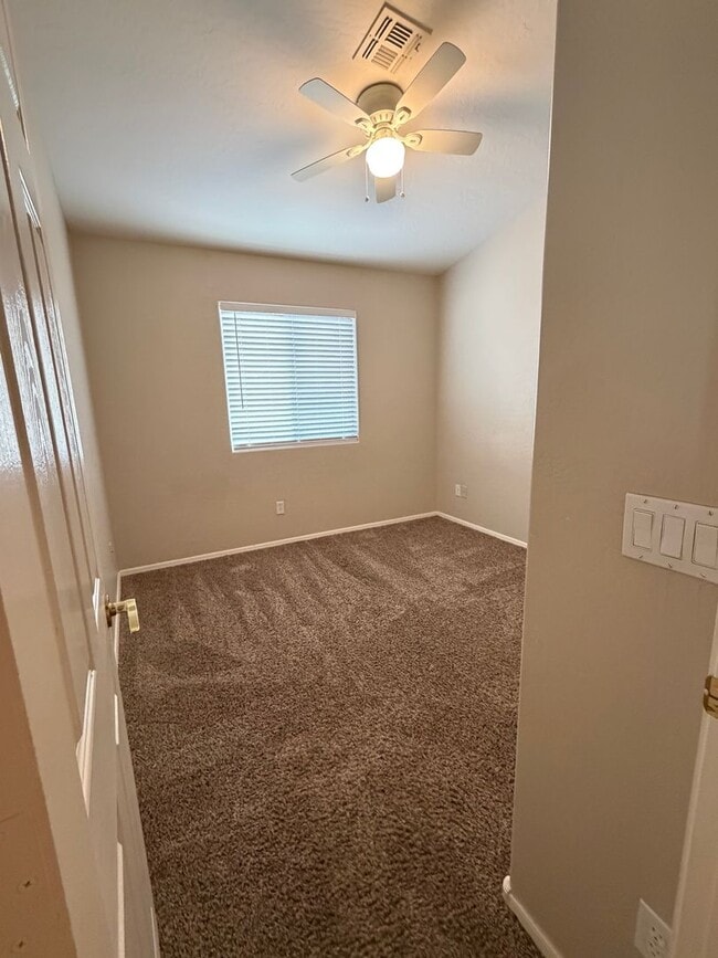 Building Photo - 4 Bedroom on Large Lot in Queen Creek