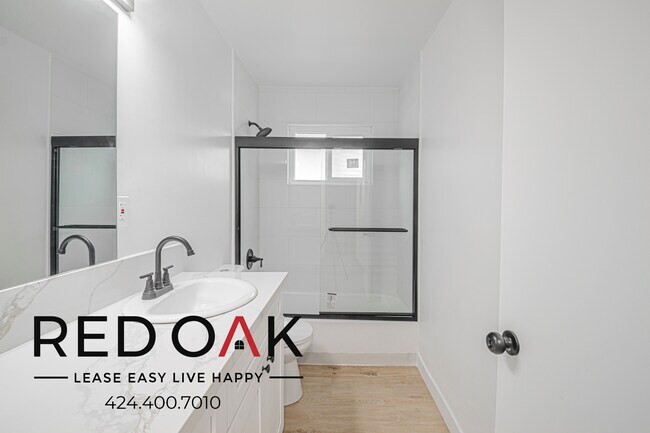 Building Photo - 812 Westbourne Dr