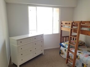 Building Photo - 721 Lyons Rd