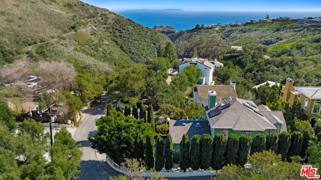 Building Photo - 26600 Ocean View Dr