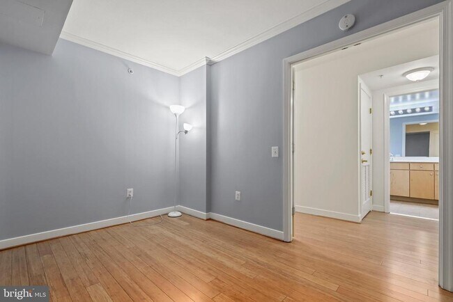 Building Photo - 631 D St NW