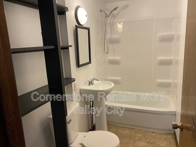 Building Photo - 261 College St SE