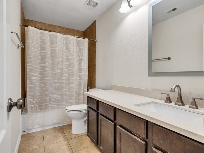 Building Photo - 24514 Bella Florence Dr