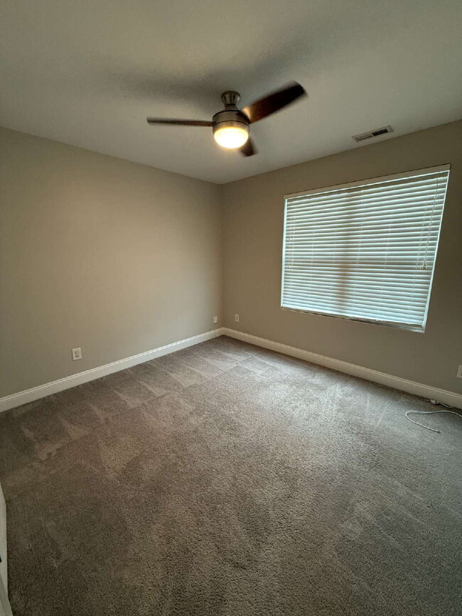 Building Photo - 4506 Coral Dr