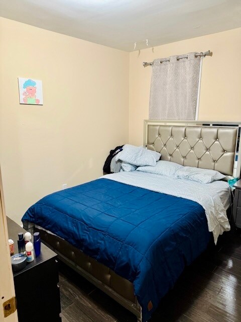 Building Photo - 215 S 7th St