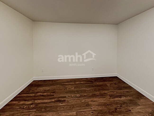 Building Photo - 711 Terrain Star Ave