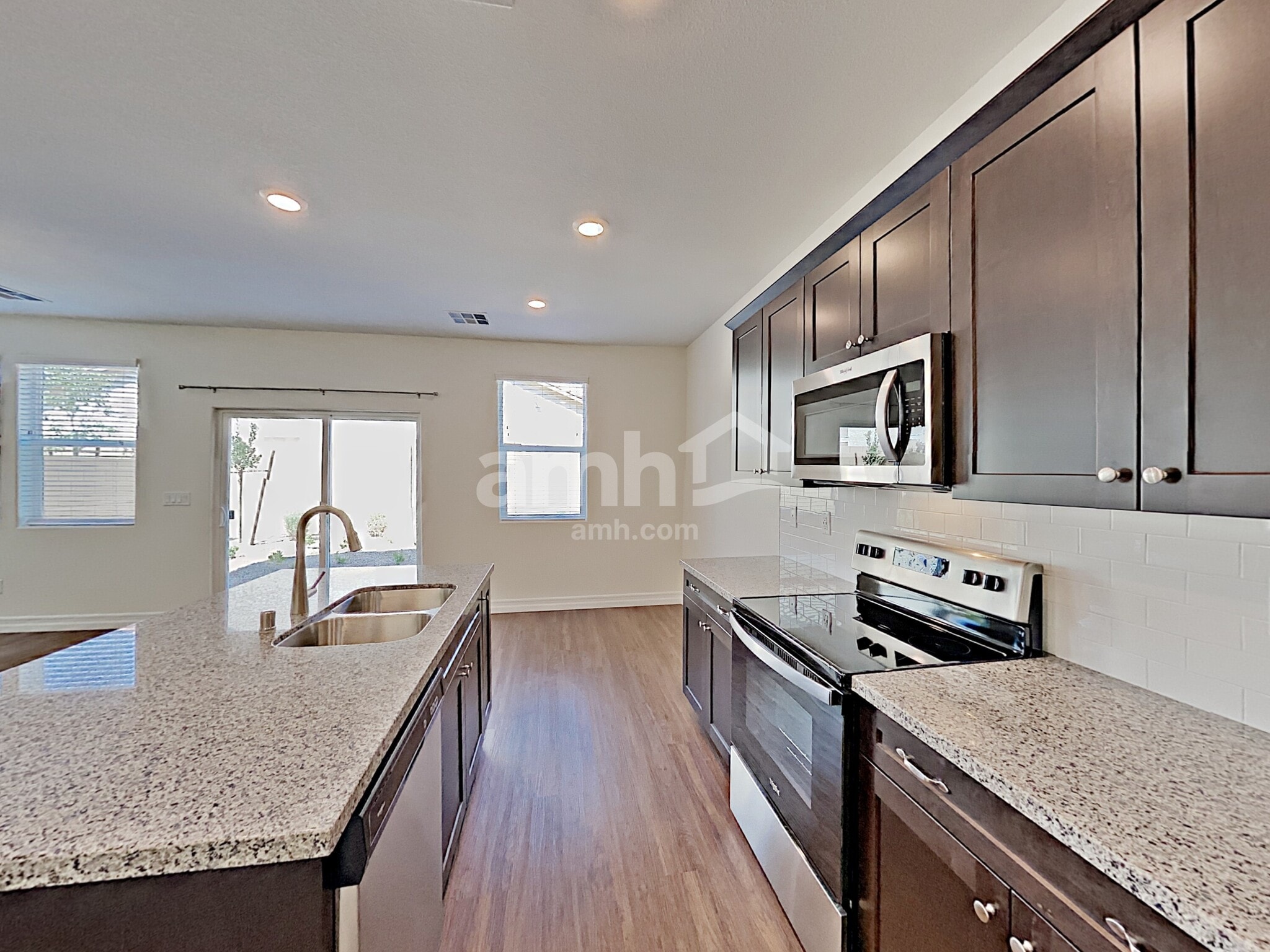 Building Photo - 5873 Petronius St