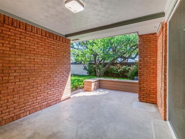 Building Photo - 6327 Town Hill Ln