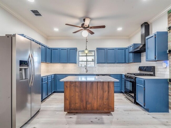 Building Photo - 7933 Wheel Rim Cir