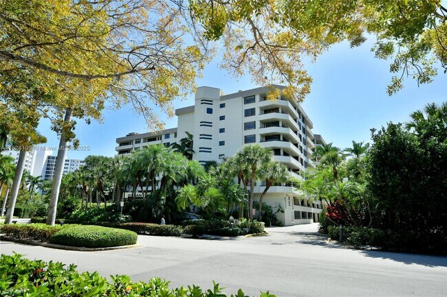 Building Photo - 170 Ocean Ln Dr