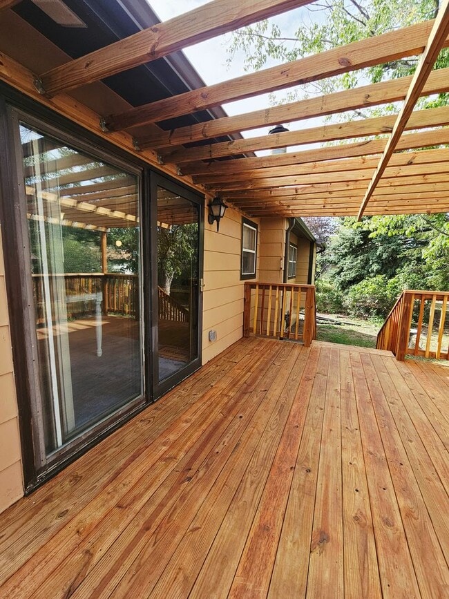 Building Photo - 908 Antares Ct