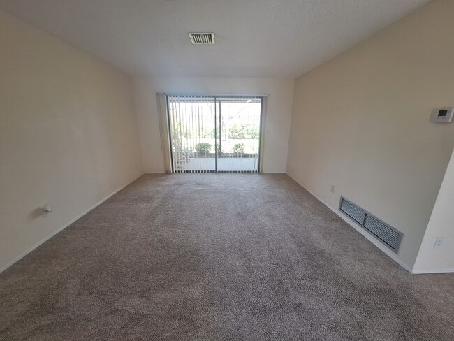 Building Photo - "Charming 2-Bed, 2-Bath Retreat on Monroe ...