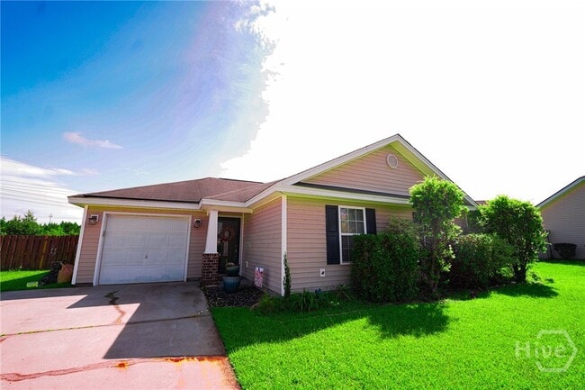 Building Photo - 170 Willow Oak Dr