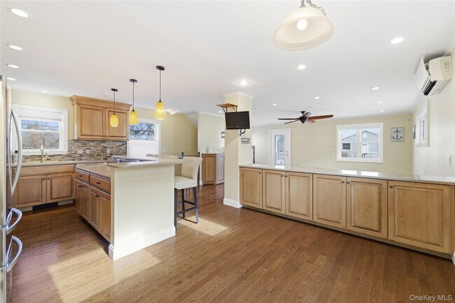 Building Photo - 105 Arizona Ave