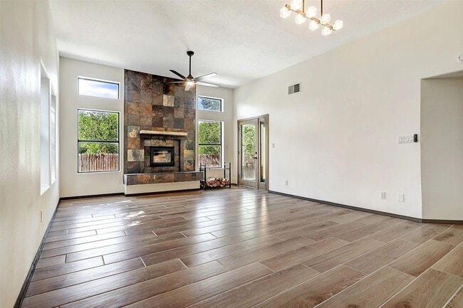 Primary Photo - Completely Remodeled Stylish Home in La Villa Serena