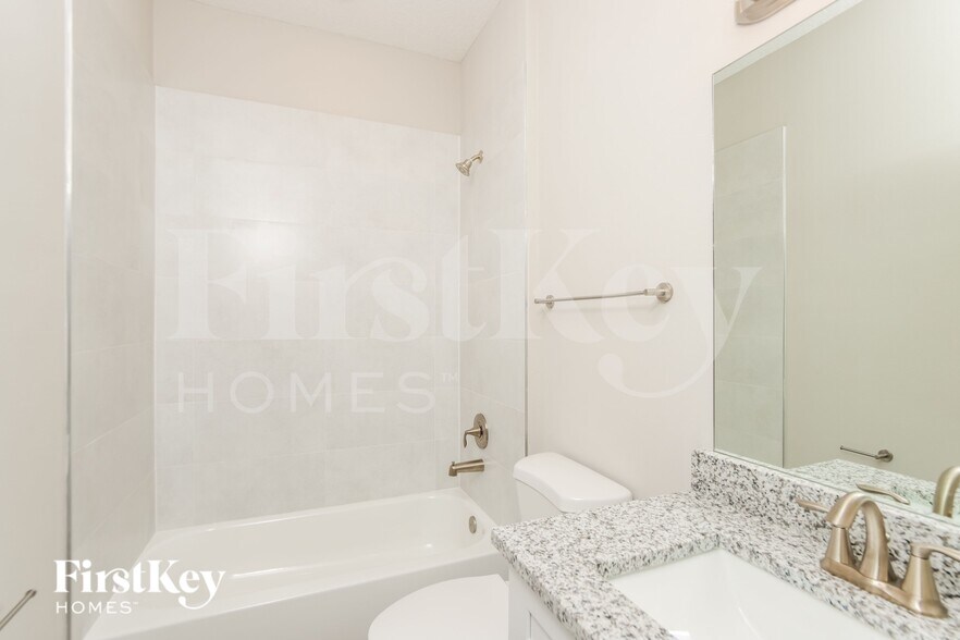 Building Photo - 164 Todd St SE