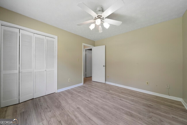 Building Photo - 256 Powder Springs St