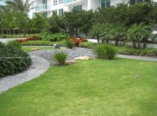 Building Photo - 951 Brickell Ave