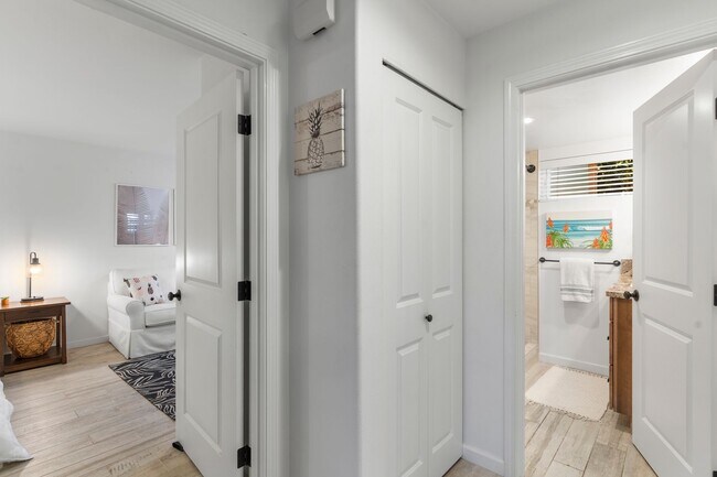 Building Photo - Fully Remodeled & Furnished – Villas at Ka...
