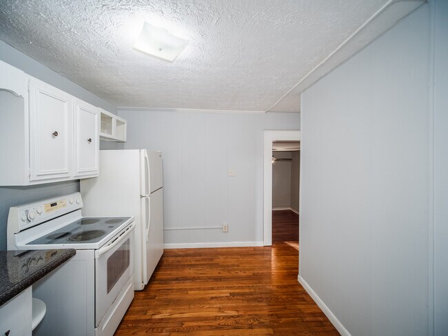 Building Photo - 706 Chickamauga Ave