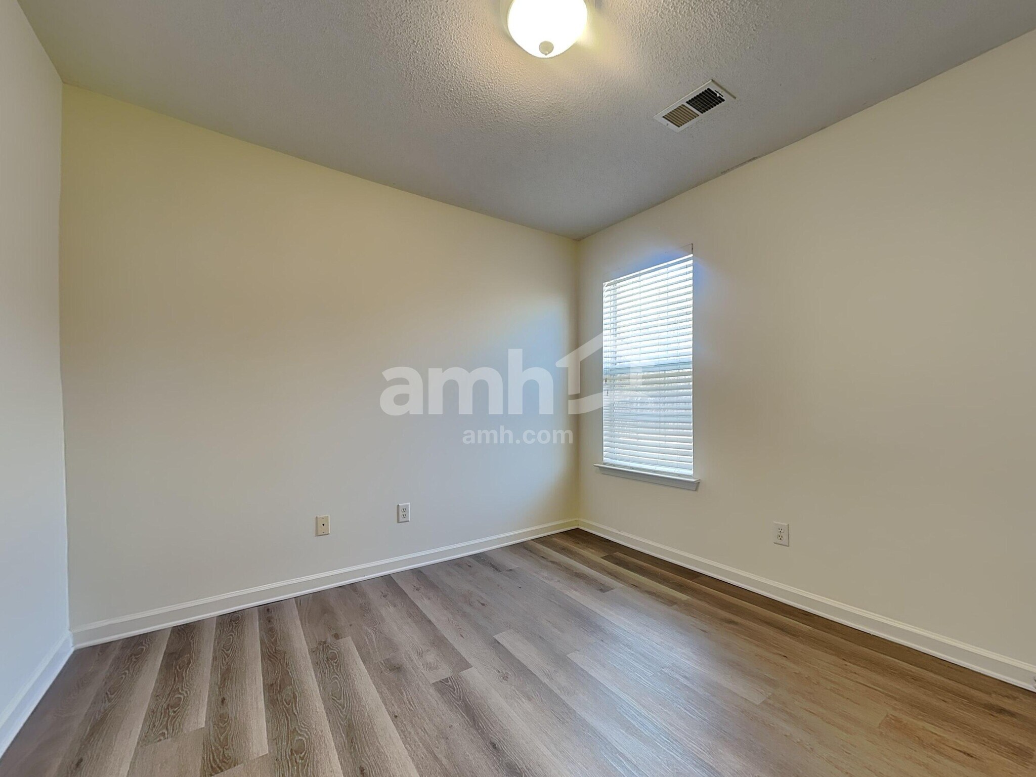 Building Photo - 3145 Amanda Belle