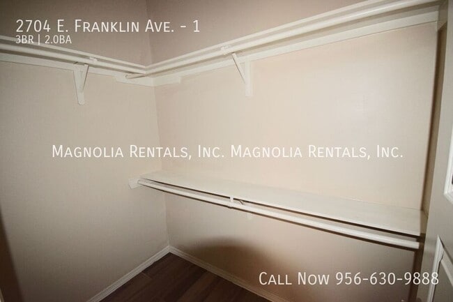 Building Photo - 2704 E Franklin Ave