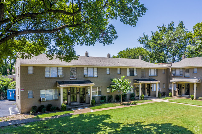 Aerial Photo - Medical Center Apartments