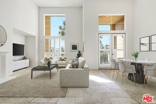 Building Photo - 5831 Seawalk Dr