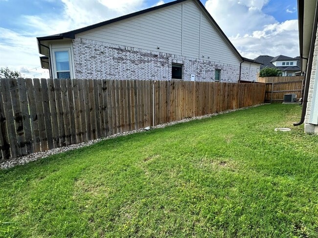 Building Photo - 12608 Stanford Dr