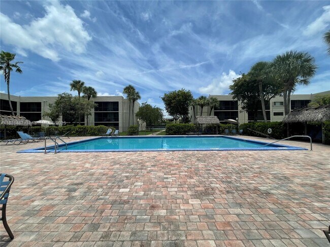 Building Photo - 8025 SW 107th Ave
