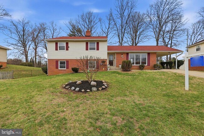 Building Photo - 11002 Trafton Ct