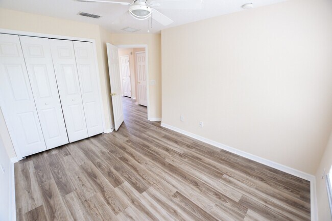 Building Photo - 1224 Travertine Terrace