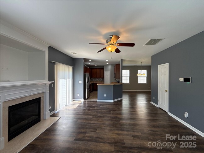 Building Photo - 4819 Abercromby St