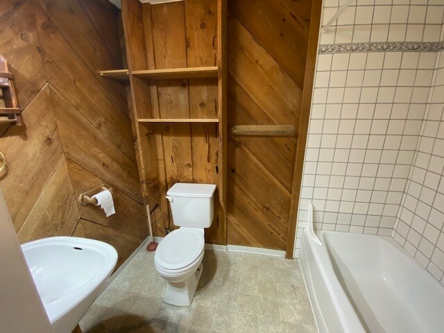 Bathroom - 3472 S 1100 E