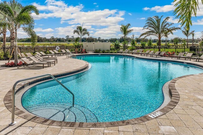 Building Photo - BRAND NEW! OUTSTANDING 3 BED/2 BATH VILLA ...