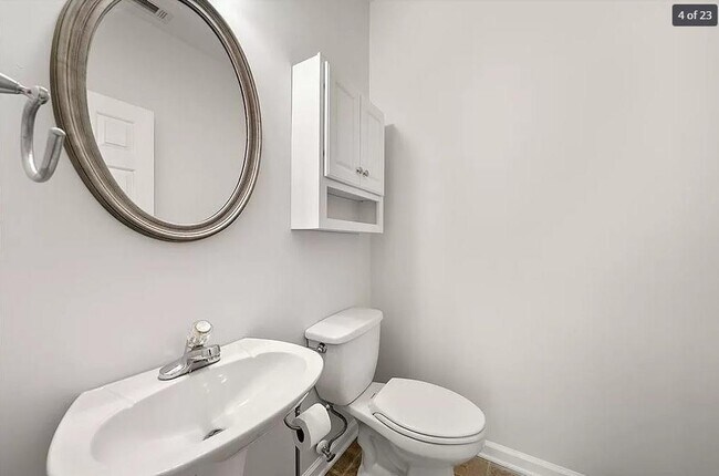 Building Photo - 5905 Sterling Ct