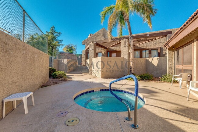 Building Photo - 4444 E Paradise Vlg Pkwy S