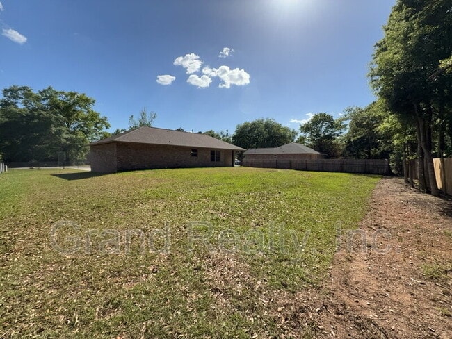 Building Photo - 4090 Charles Cir