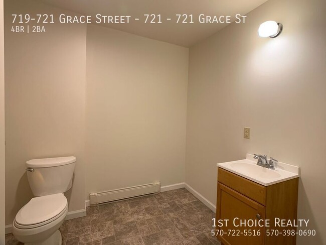 Building Photo - 4 bedroom 2 bath completely remodeled 1/2 ...