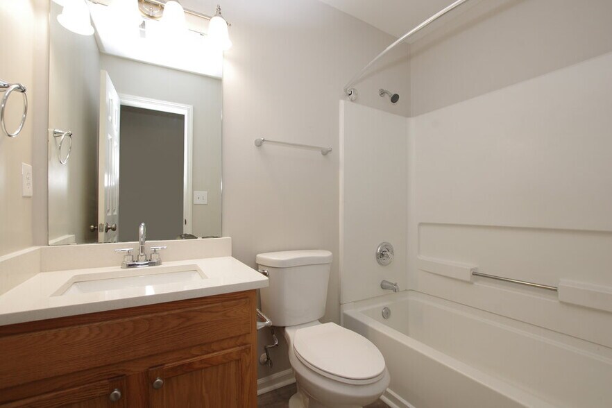 Building Photo - 937 Grass Hollow Ct