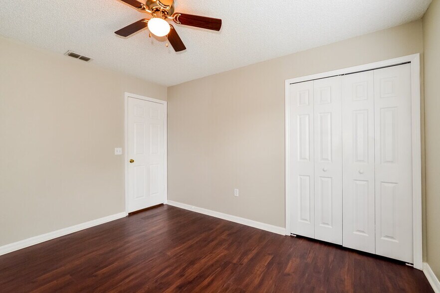 Building Photo - 1137 Amanda Kay Cir