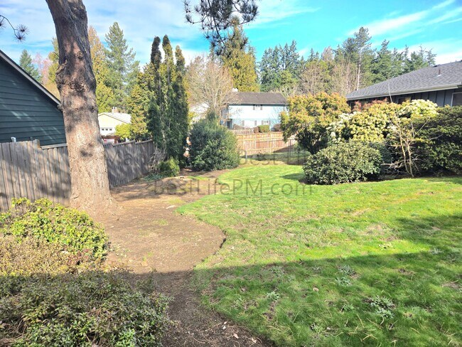 Building Photo - 2575 NW 119th Pl