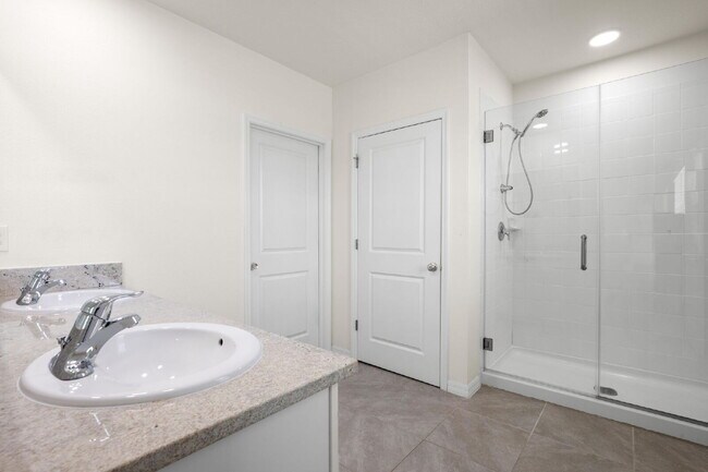 Building Photo - Home For Rent in Wesley Chapel!