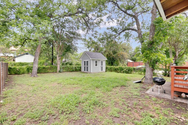 Building Photo - 339 Wilkens Ave