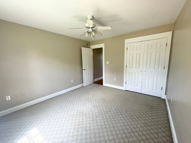 Building Photo - 121 Terrilynn Way